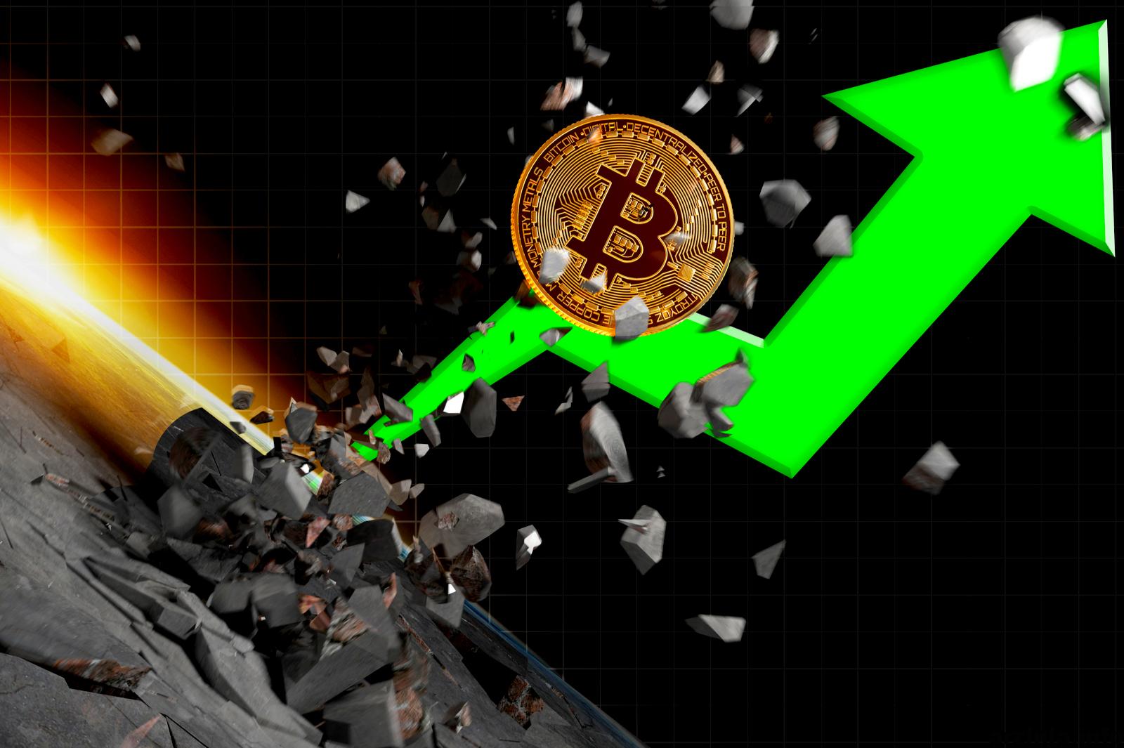 علت افزایش بیت کوین تا 10200 دلار